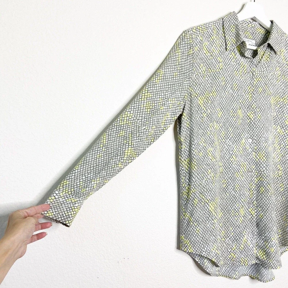 Equipment Femme Reptile Print Button up Blouse Sz XS - Picture 5 of 9